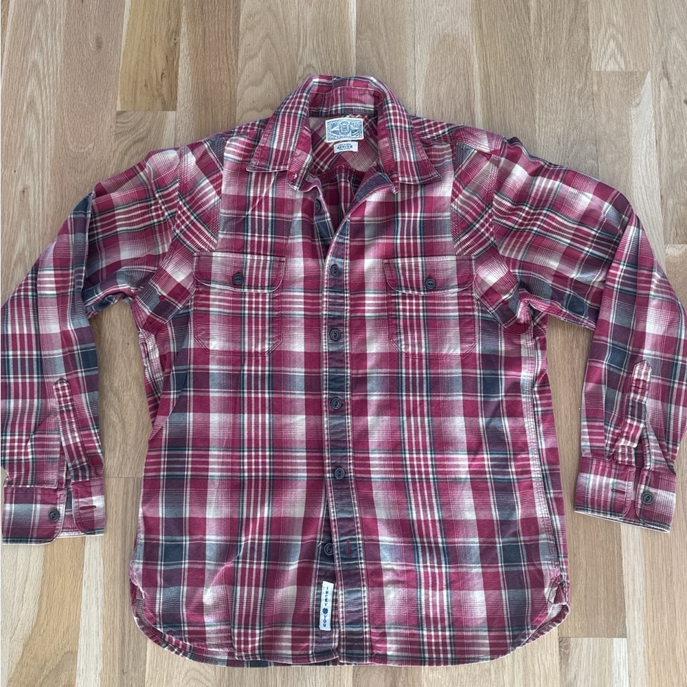 Lucky Brand Red and Black Plaid Casual Shirt Men’s Medium
